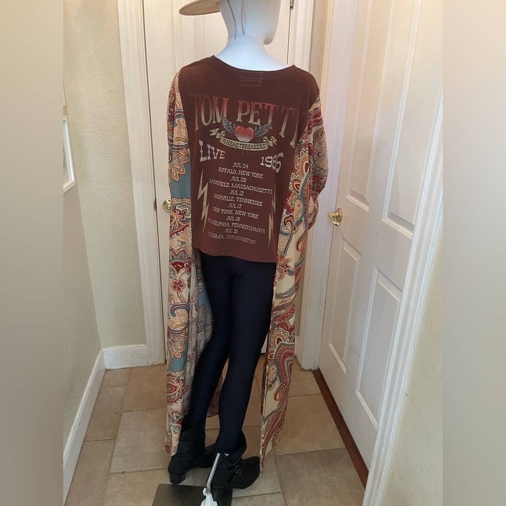 One of a kind custom poncho style top featuring Tom Petty and the Heartbreakers - Picture 5 of 6